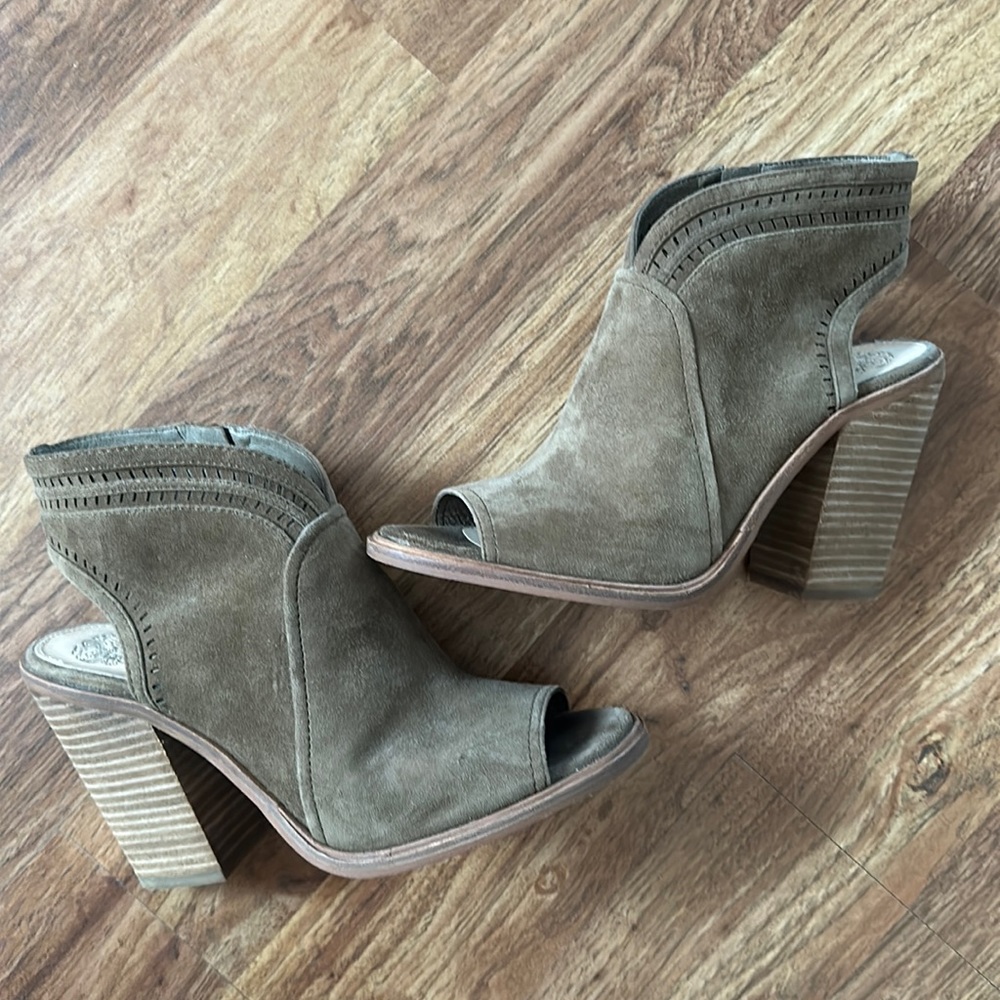 Vince Camuto heels